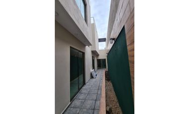 BELLA CASA MODERNA EN PREVENTA EN LIB. NORTE