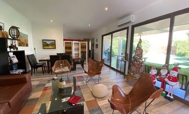 CASA 4 DORM + ESCRITORIO + SERVICIO DUNALASTAIR Y LINCOLN