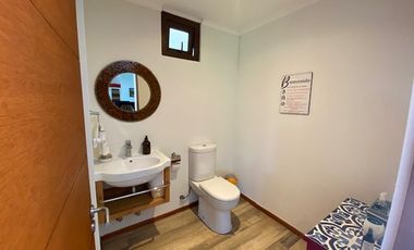 CASA 4 DORM + ESCRITORIO + SERVICIO DUNALASTAIR Y LINCOLN