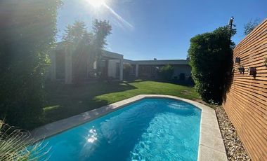 CASA 4 DORM + ESCRITORIO + SERVICIO DUNALASTAIR Y LINCOLN