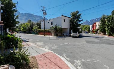Estudio en renta en Huasteca del Valle Santa Catarina Nuevo Leon Amueblado