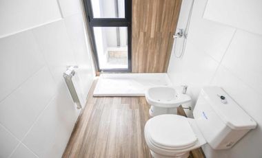 Casa en venta - 3 Dormitorios 2 Baños - Cochera - 180Mts2 - City Bell