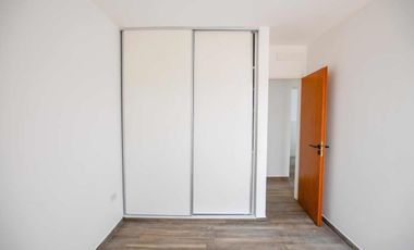 Casa en venta - 3 Dormitorios 2 Baños - Cochera - 180Mts2 - City Bell
