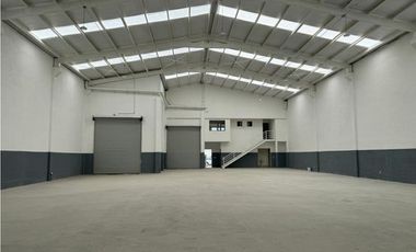 BODEGA EN PREVENTA PARQUE INDUSTRIAL SANTA CATARINA