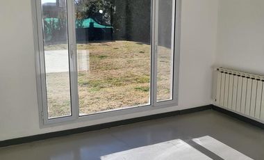 Casa en  Planta Baja en el Comahue Golf Club