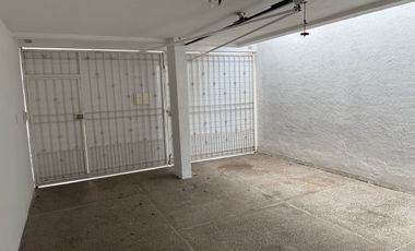 Casa en colonia San Jerónimo