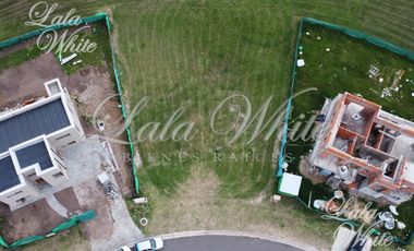 Excelente lote interno en San Simón