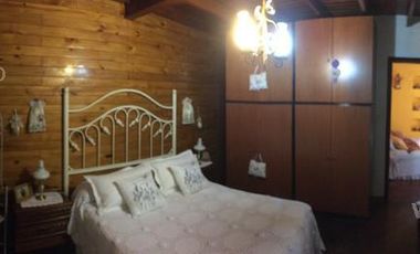 Excelente casa 3 dormitorios jardin cochera