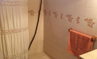 Excelente casa 3 dormitorios jardin cochera