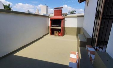 Departamento dos ambientes con terraza propia