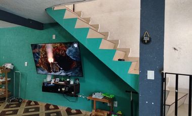 VENTA de Triplex 3er nivel en Villas de Oriente