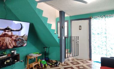 VENTA de Triplex 3er nivel en Villas de Oriente