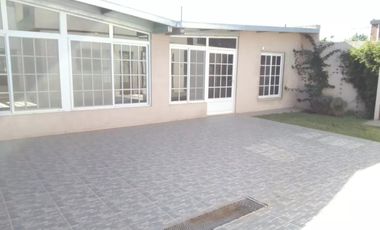 Casa en venta - 2 Dormitorios 2 Baños - Cochera - 500Mts2 - Salto
