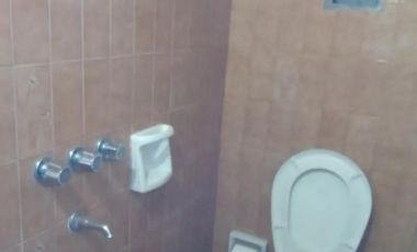 Casa en venta - 2 Dormitorios 2 Baños - Cochera - 500Mts2 - Salto