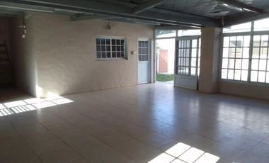 Casa en venta - 2 Dormitorios 2 Baños - Cochera - 500Mts2 - Salto