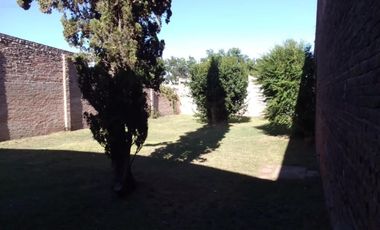 Casa en venta - 2 Dormitorios 2 Baños - Cochera - 500Mts2 - Salto