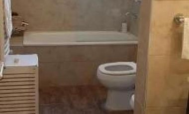 Casa en venta - 3 Dormitorios 3 Baños - Cochera - 910Mts2 - Navarro