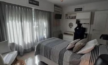 Casa en venta - 3 Dormitorios 3 Baños - Cochera - 910Mts2 - Navarro