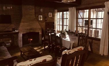 Casa en venta - 3 Dormitorios 2 Baños - 140Mts2 - Valeria del Mar