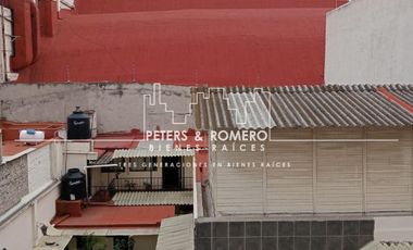 Casa como Terreno en Venta en Roma Norte