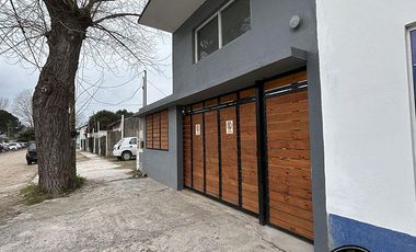Local y vivienda en Santa Teresita - Calle 124 esq. 104 - VENTA
