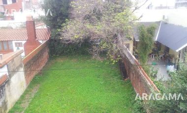 IDEAL INVERSION PROPIEDAD CON 2 DEPARTAMENTOS Y 2 LOCALES  - Monte Grande