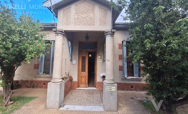 Casa en Bernal ideal emprendimiento inmobiliario o comercial