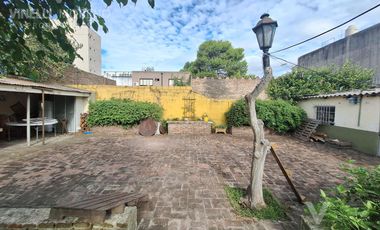 Casa en Bernal ideal emprendimiento inmobiliario o comercial