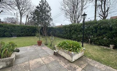 ALQUILER 24 MESES | CHALET ESTILO INGLES EN BARRIO LOS TRONCOS