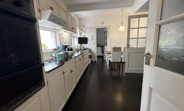 ALQUILER 24 MESES | CHALET ESTILO INGLES EN BARRIO LOS TRONCOS