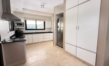 Hermosa casa de 3 dormitorios   dependencia en barrio privado Álamos, Av. Perón al 1000, Yerba Buena
