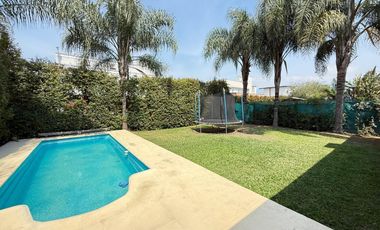 Hermosa casa de 3 dormitorios   dependencia en barrio privado Álamos, Av. Perón al 1000, Yerba Buena