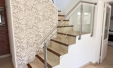 Hermosa casa de 3 dormitorios   dependencia en barrio privado Álamos, Av. Perón al 1000, Yerba Buena