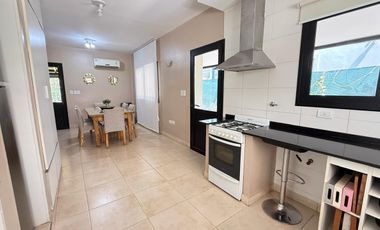 Hermosa casa de 3 dormitorios   dependencia en barrio privado Álamos, Av. Perón al 1000, Yerba Buena