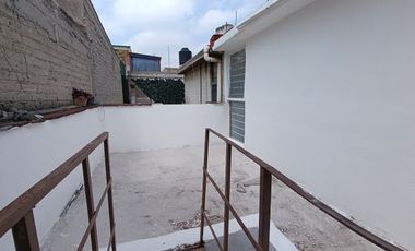 CASA EN RENTA CERCA DE LA F.E.S ARAGON