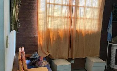 Casa en venta - 4 Dormitorios 2 Baños - Cocheras - 690Mts2 - Longchamps