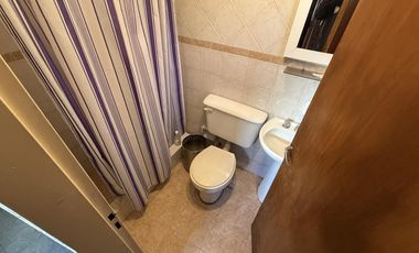 Casa en venta 3 ambientes con 4 dormitorios cochera y patio - Sarandi