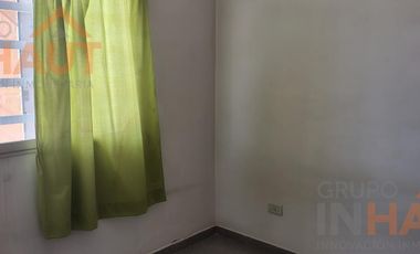 Venta de Galpón 200 M2 + 3 Dptos de 50 M2