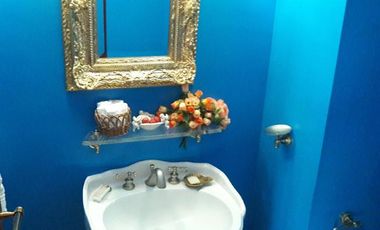 Muy buen chalet en una muy buena ubicación - Categoría - Adrogue