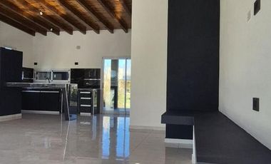 Casa en venta - 2 Dormitorios 2 Baños - Costa del Este