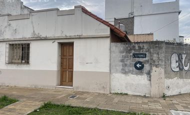 Venta casa 3 ambientes en Avellaneda
