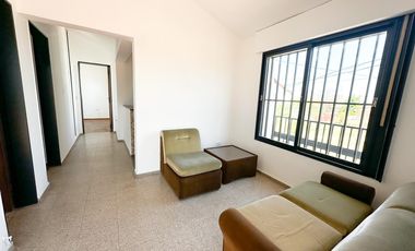 URCA - Casa esquina - 3D mas escritorio - 2B - Excelente ubicación - IDEAL COMERCIAL!