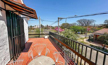 URCA - Casa esquina - 3D mas escritorio - 2B - Excelente ubicación - IDEAL COMERCIAL!