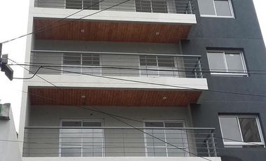 Departamento en venta de 2 ambientes con cochera en San Martín