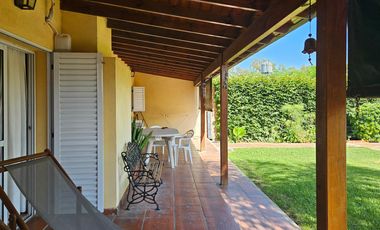 Casa con pileta cerca del centro de Lobos a la VENTA