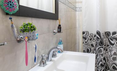 Casa con pileta cerca del centro de Lobos a la VENTA