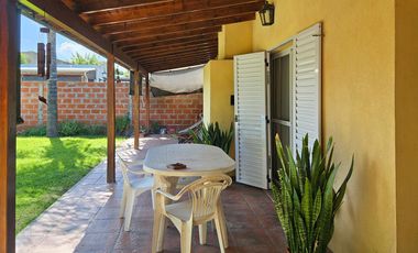 Casa con pileta cerca del centro de Lobos a la VENTA