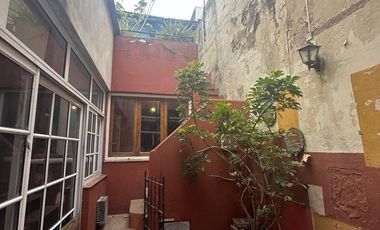 VENTA-CASA- 5 AMB -MACROCENTRO - RUBROS VARIOS-COMERCIAL-VIVIENDA - OPORTUNIDAD