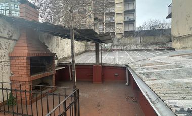 VENTA-CASA- 5 AMB -MACROCENTRO - RUBROS VARIOS-COMERCIAL-VIVIENDA - OPORTUNIDAD