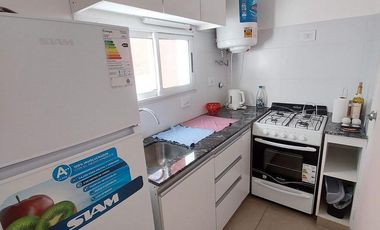 Pichincha - Catamarca y Santiago - Amoblado con cochera